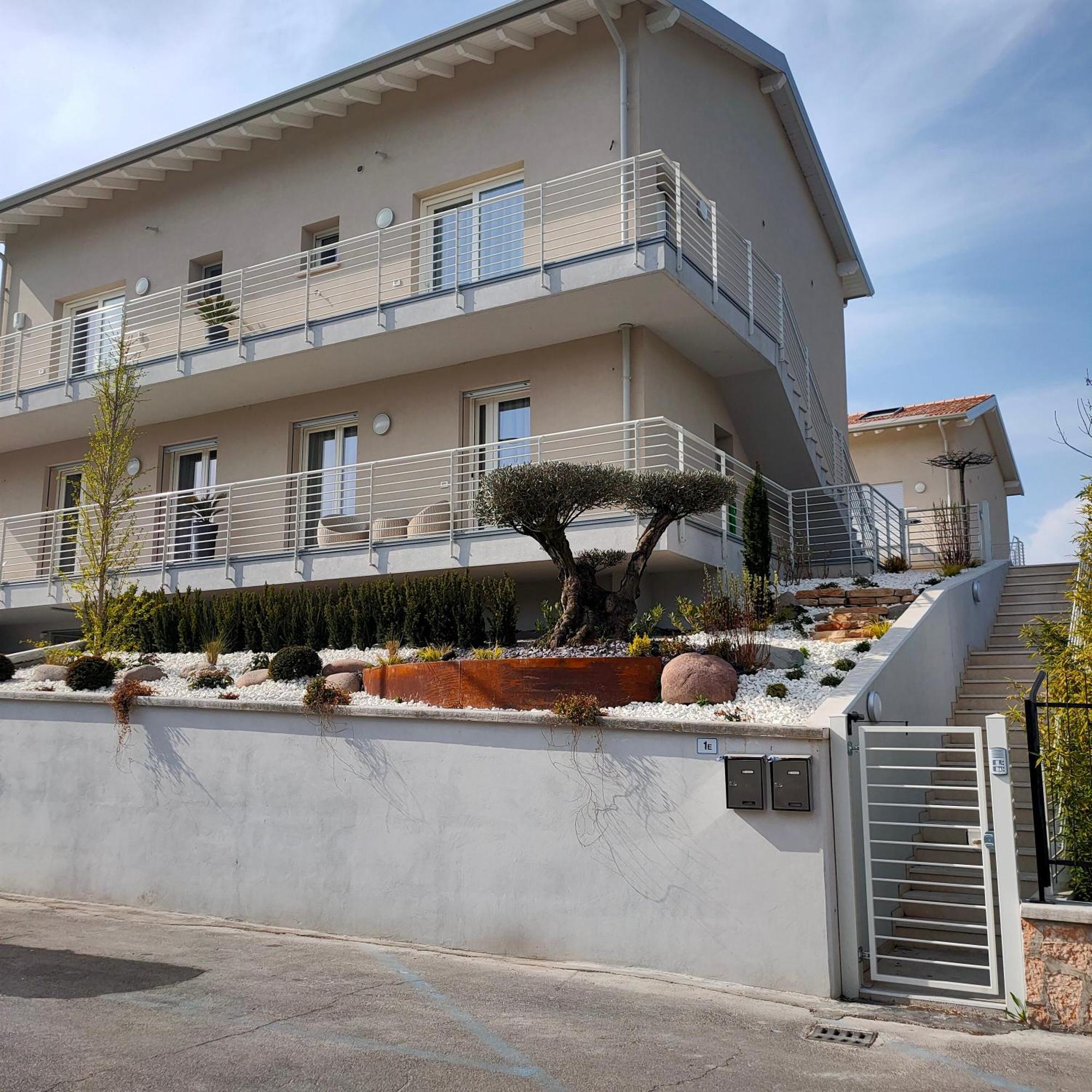 Aura Mura Peschiera del Garda Exterior photo